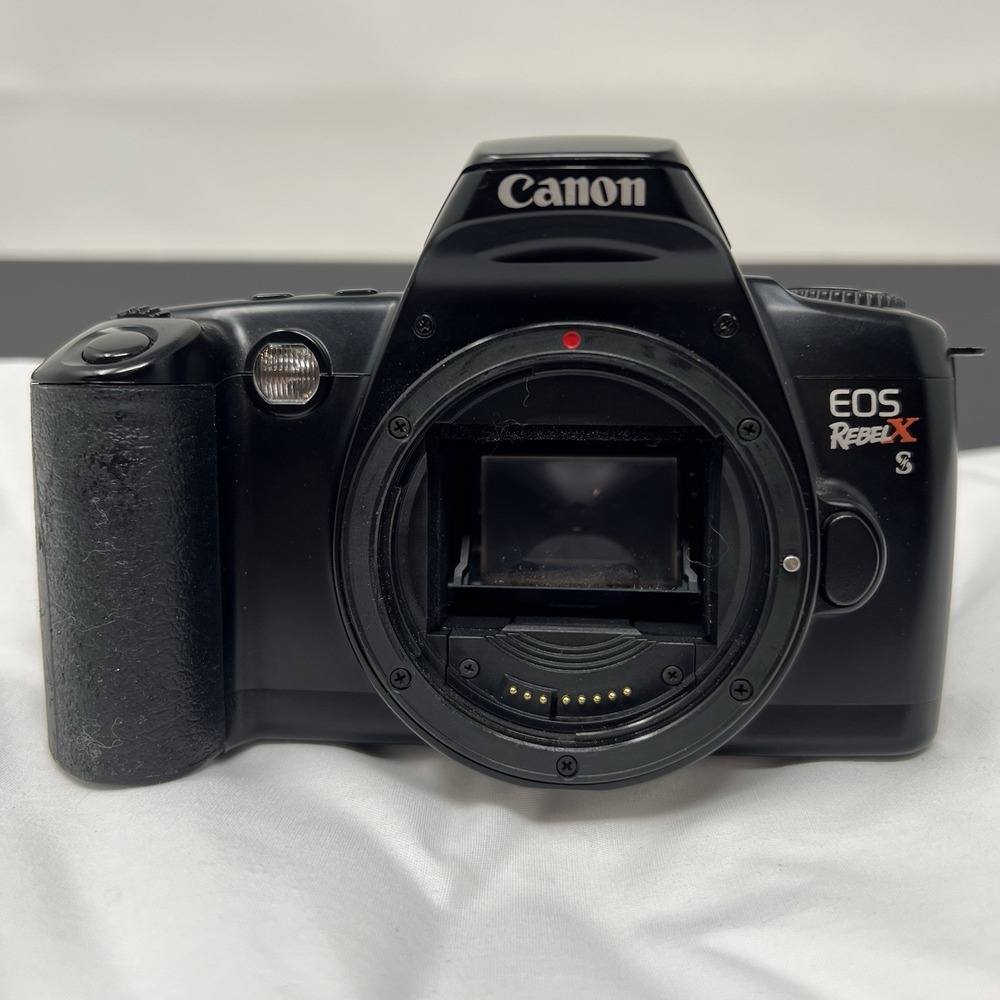 Canon EOS Rebel XS SLR 35mm Camera Body Canon EOS Rebel XS Camera Body ESTATE